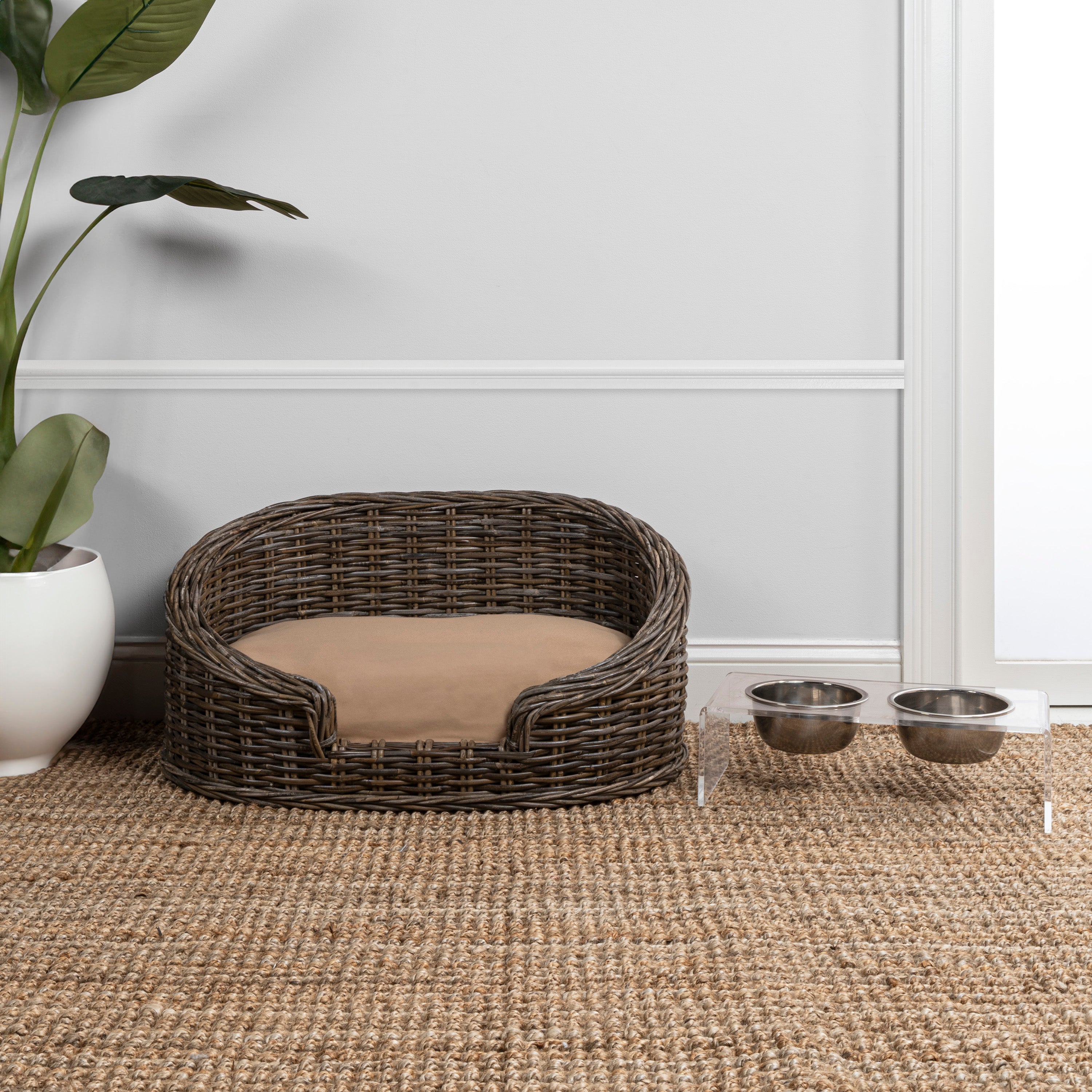 Curvy Rattan Pet Bed with Machine-Washable Cushion Kubu Gray